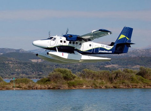 Cảnh sát biển Việt Nam ra mắt phi đội bay Casa-212