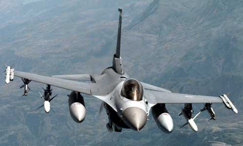 Mỹ triệu hồi phi đội F-16 sau tai nạn ngoài khơi Nhật Bản