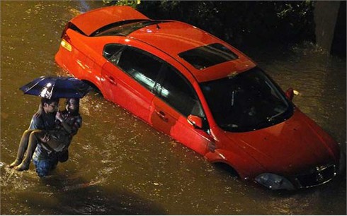 77 người chết vì mưa lũ tại thủ đô Bắc Kinh