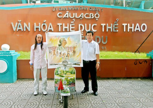 2 kỷ lục gia, dị nhân Việt và hành trình 'về với Mẹ'