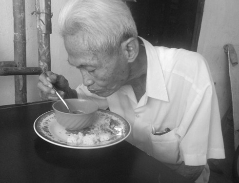Người giữ hồn cho những bức thư tình xuyên thế kỷ