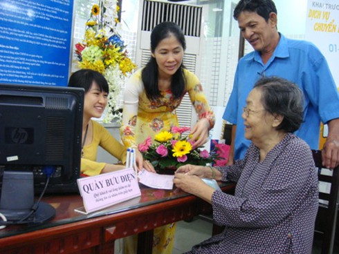 TP HCM: Chuyển phát chứng minh thư qua bưu điện