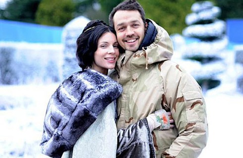 9 điều chưa biết về bà vợ bị 'cắm sừng' trong vụ Kristen Stewart