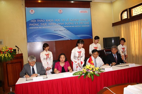 Đào tạo cử nhân dinh dưỡng tiết chế tại Việt Nam