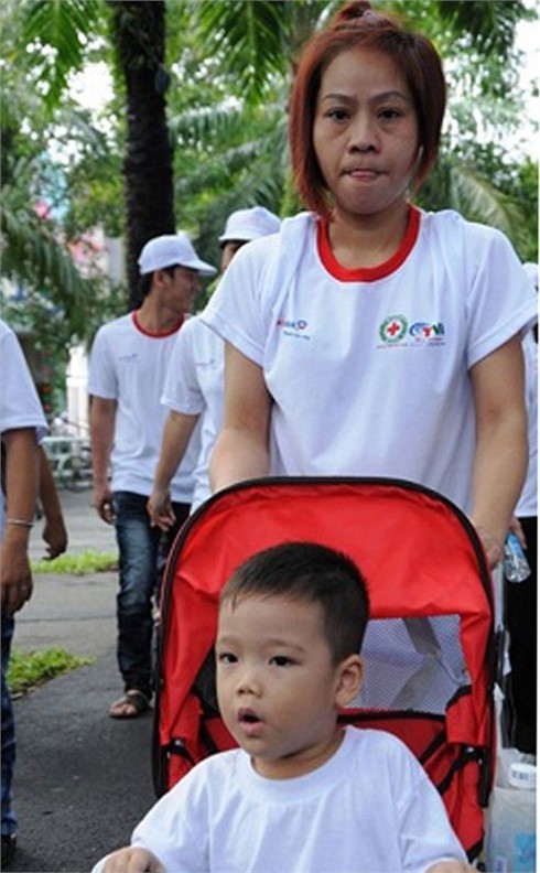 10.000 người đi bộ vì nạn nhân chất độc da cam và người khuyết tật