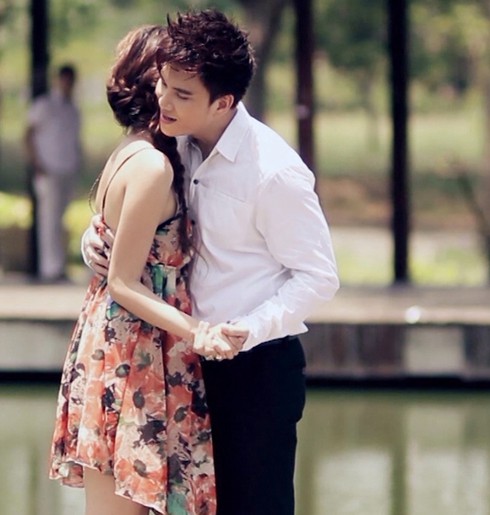 Lâm Chấn Huy tạ lỗi khán giả