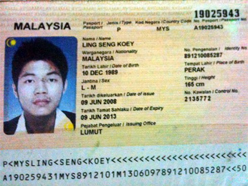 3 người nước ngoài lừa mua kim cương bằng thẻ tín dụng giả