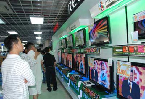 Kêu thua lỗ phá sản, vẫn đua nhau mở siêu thị