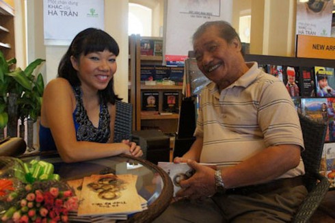 Trần Thu Hà 'chờ từng giấc mơ' cùng cha và chú