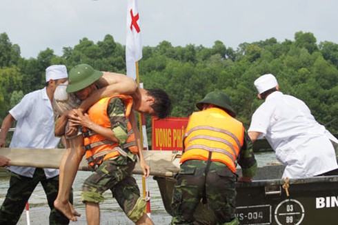 Quân đội diễn tập cứu hộ cứu nạn quy mô lớn