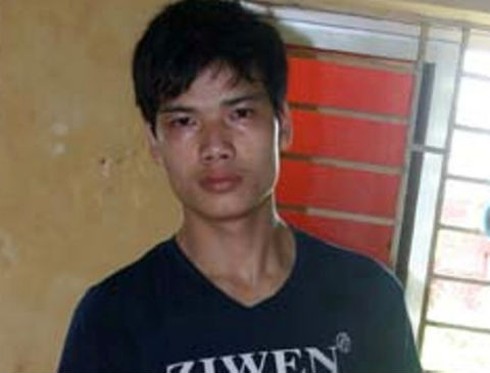 Ế vịt nướng, ném mìn quán hàng xóm