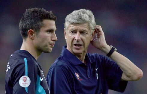 Van Persie mất vai trò thủ lĩnh ở Arsenal?