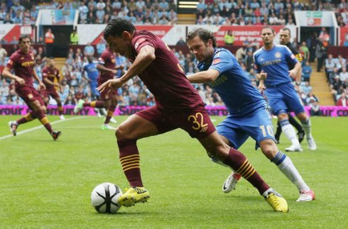 Man City tha thứ cho ‘gã du đãng’ Carlos Tevez