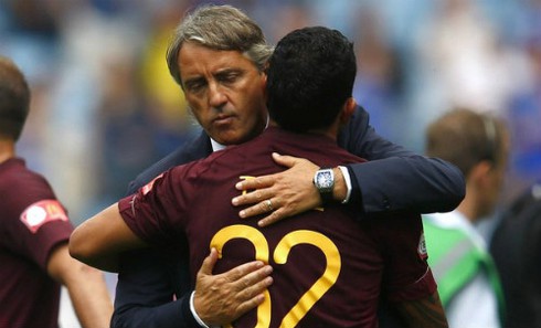 Man City tha thứ cho ‘gã du đãng’ Carlos Tevez