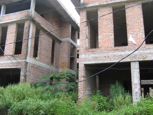 Sống cô lập trong khu đô thị mới Văn Khê