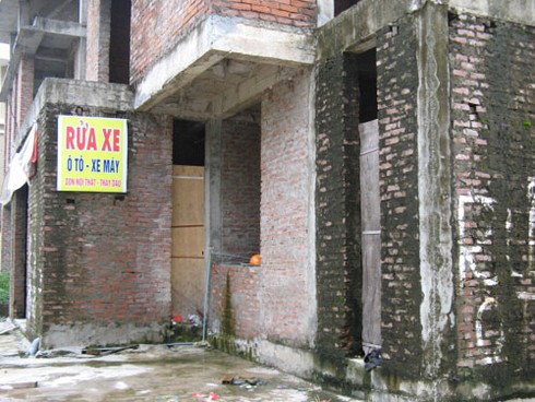 Sống cô lập trong khu đô thị mới Văn Khê