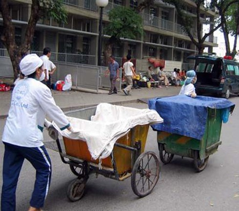 Xử lý rác thải y tế nguy hại vẫn bỏ lửng