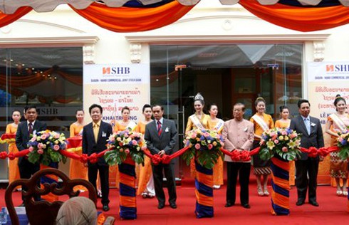 SHB tính chuyện lập ngân hàng con tại Lào