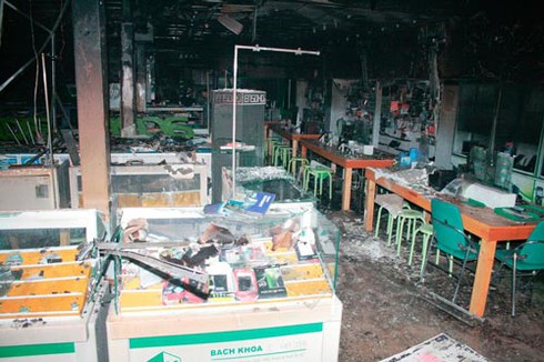 Cháy lớn tại siêu thị máy tính, thiệt hại hàng tỷ đồng