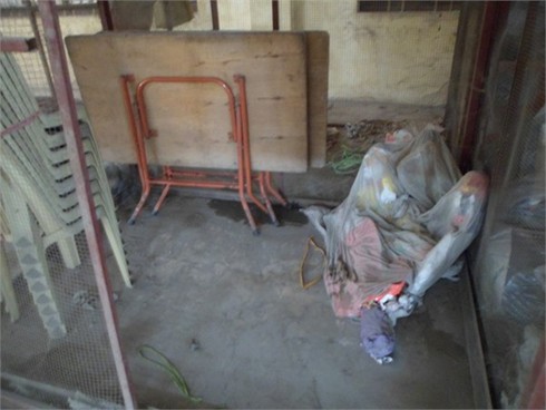 Chợ khang trang giữa Thủ đô chỉ dùng để... giữ xe máy