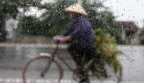 Cảnh 'phố biến thành sông' ở Hà Nội lên báo nước ngoài