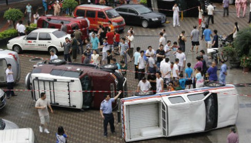 Trung Quốc, Hồng Kông cùng biểu tình phản đối Nhật Bản