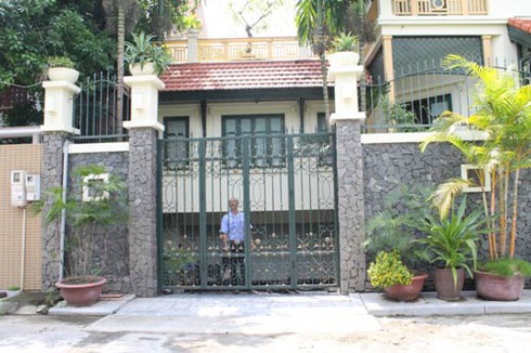 Hàng xóm không biết `bầu Kiên` là ai cho tới khi bị bắt