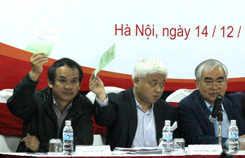 Cầu thủ lo sợ hai đội bóng của bầu Kiên bị giải thể