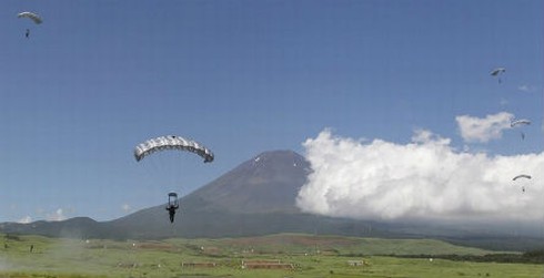 Nhật công khai khai hỏa xe tăng tiên tiến nhất Type 10