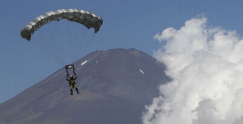 Nhật công khai khai hỏa xe tăng tiên tiến nhất Type 10