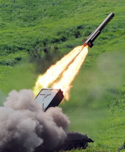 Nhật công khai khai hỏa xe tăng tiên tiến nhất Type 10