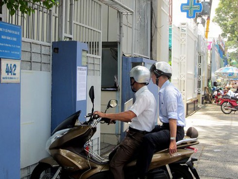 ACB trấn an khách không rút tiền trước hạn