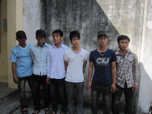 Băng 9X chuyên cướp xe đường dài lấy tiền đi... thư giãn