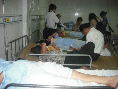 3 người chết, 35 người bị thương vụ lật xe đi cầu siêu