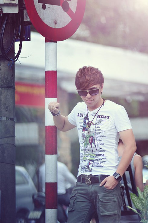 Minh Vương M4U: 'Bùi Anh Tuấn là diễn viên chính nên khó rớt sớm'