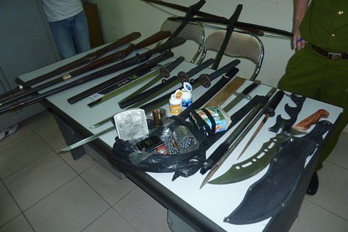 Bắt đối tượng nổ súng tại quán bia Ven Hồ