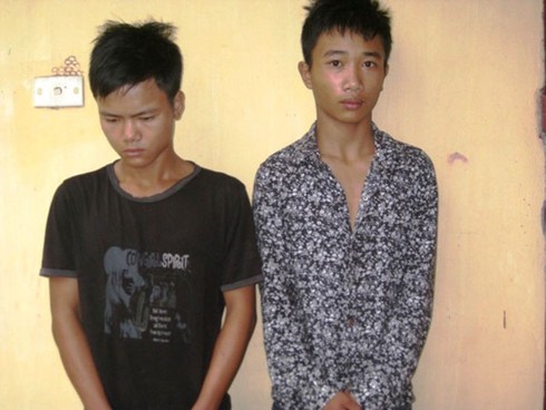 Hai thanh niên giả danh công an đi trấn lột sa lưới