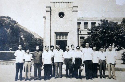 Bác sĩ riêng kể chuyện chăm sóc sức khỏe Tướng Giáp