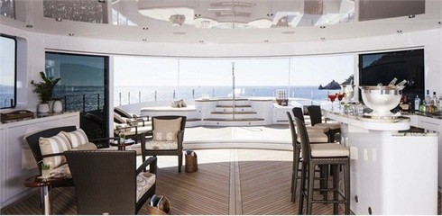 Cận cảnh siêu du thuyền giá 50 triệu USD