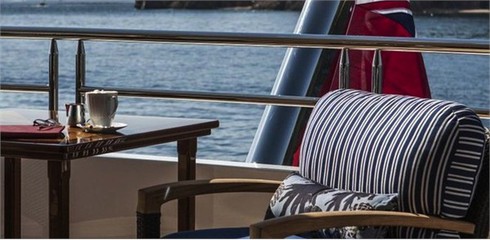 Cận cảnh siêu du thuyền giá 50 triệu USD