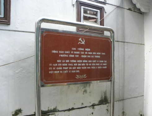 Ám ảnh nạn đói Ất Dậu và chuyện người coi ngôi mộ khổng lồ