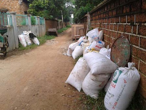 Dùng “luật rừng” lấy nhà gán nợ?