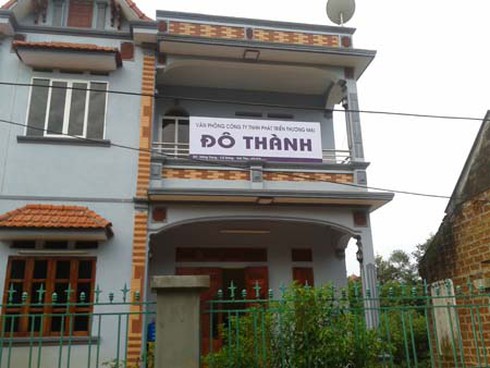 Dùng “luật rừng” lấy nhà gán nợ?