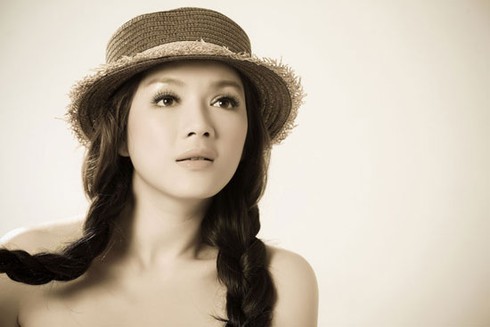 Lý Nhã Kỳ: 'Mờ nhạt thì sống không bằng chết'