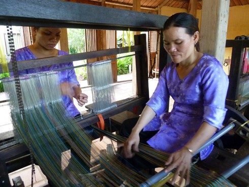 Những cây dâu Chăm hàng trăm tuổi ở `Làng lụa` Quảng Nam