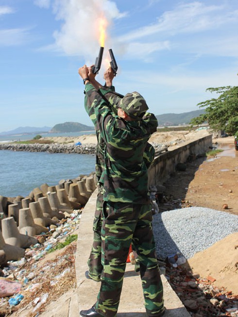 Xem dân Quảng Ngãi ứng phó sóng thần 'giả'