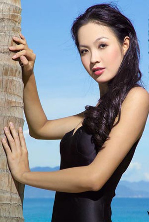 Bí mật đằng sau vẻ hiền dịu của thí sinh hoa hậu