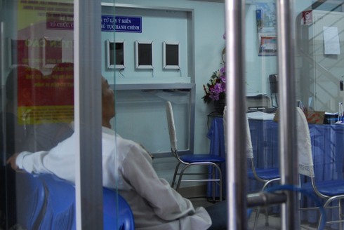 Máy chấm điểm lãnh đạo: Có lại thành... thừa