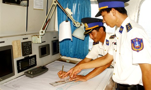 Cảnh sát biển bảo vệ chủ quyền và ngư dân