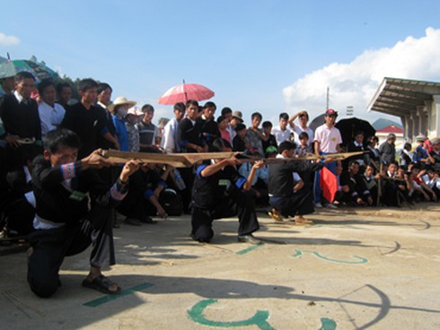 Đặc sắc Tết Độc lập của người Mông ở Lai Châu